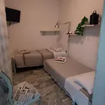 Pirro & Sharon House לינה וארוחת בוקר *
