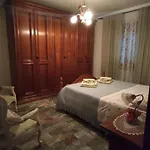 Pirro & Sharon House לינה וארוחת בוקר *